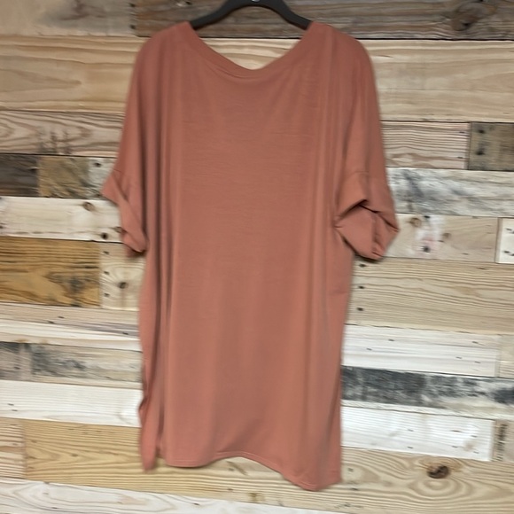 Zenana size 3X orange color short sleeve high low hem super buttery soft tee - Picture 7 of 7
